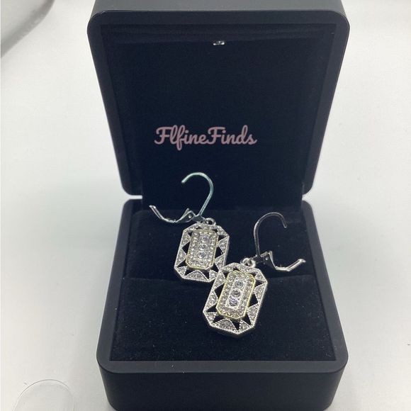 - 💖 Art deco Silver Tone  Diamond Pave geometric octagon drop earrings💖 - Picture 13 of 16